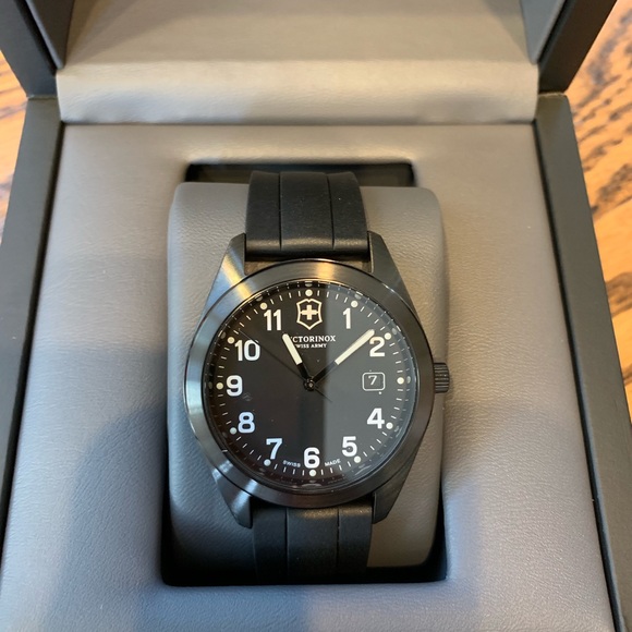 Victorinox Watch - Picture 2 of 2